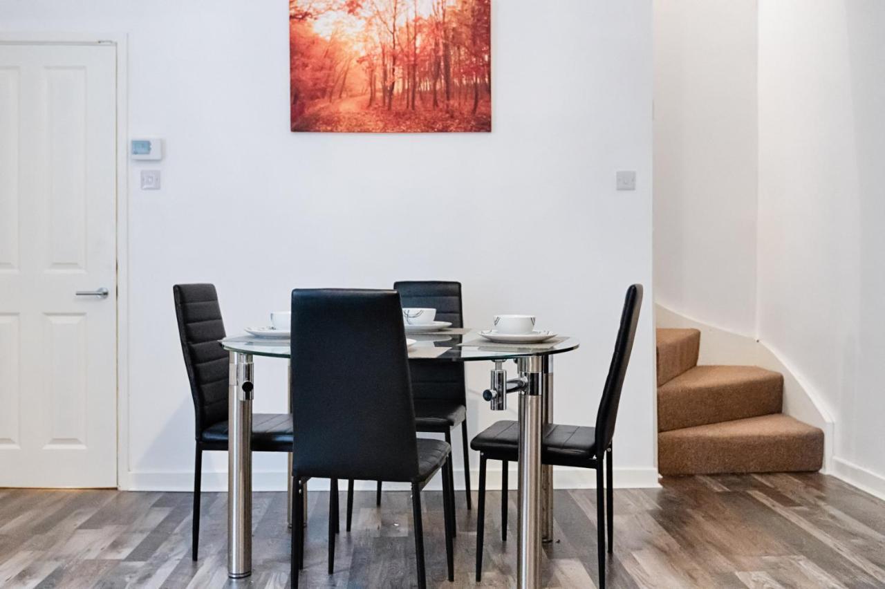 Parking, Smart Tv'S In All Rooms! Swansea Exterior photo