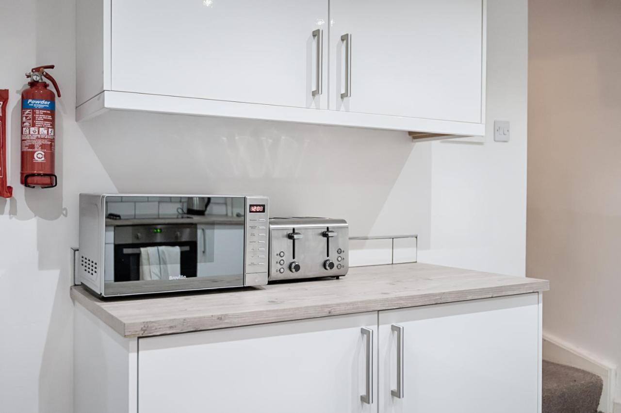 Parking, Smart Tv'S In All Rooms! Swansea Exterior photo