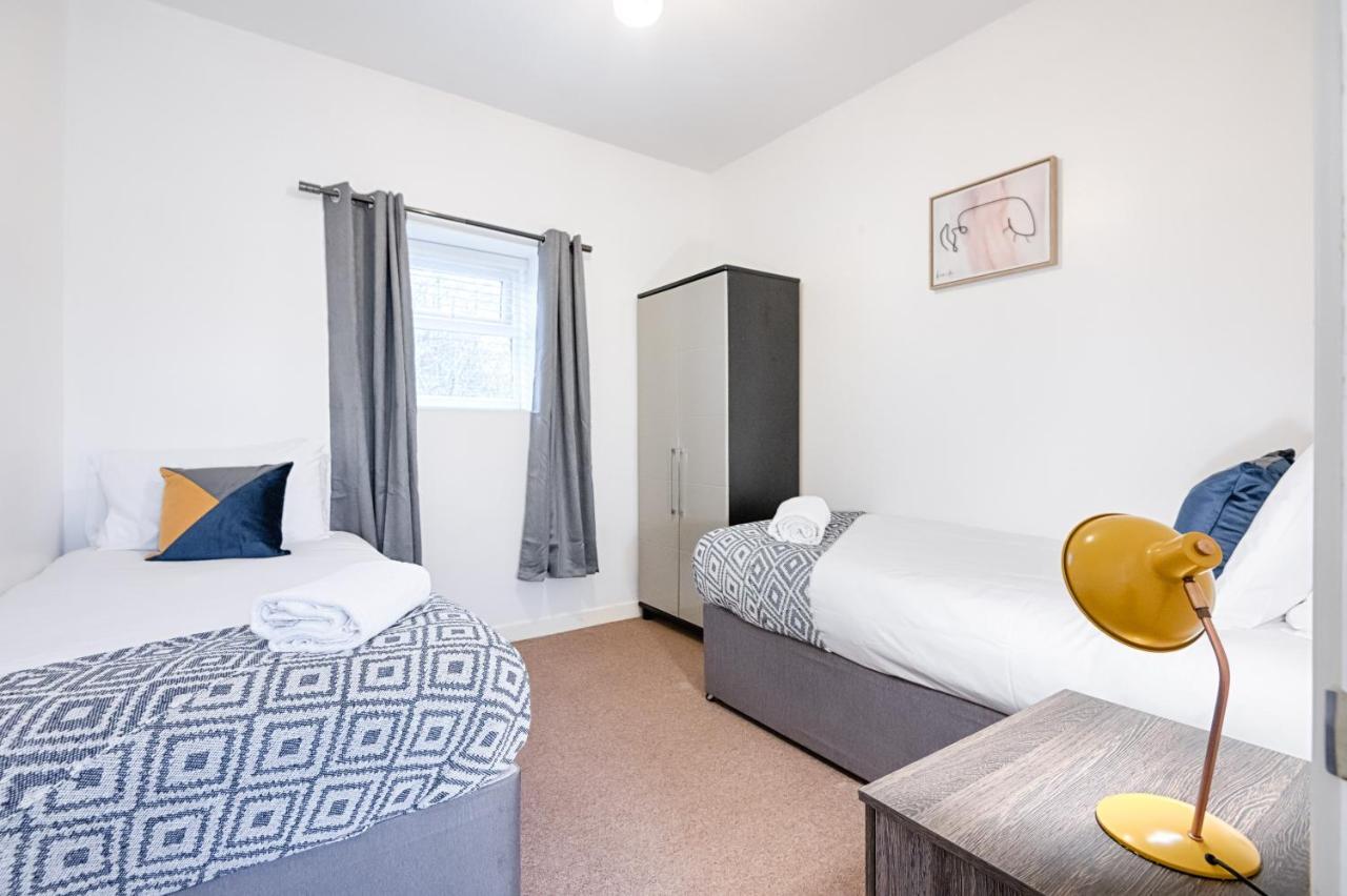 Parking, Smart Tv'S In All Rooms! Swansea Exterior photo